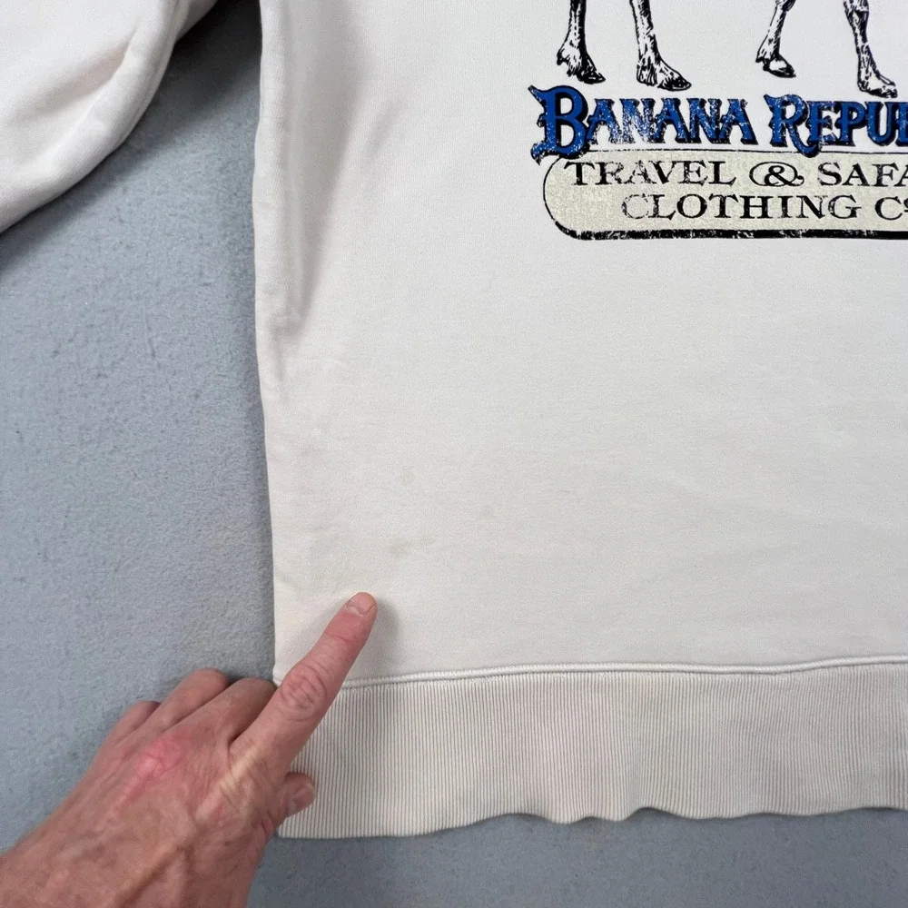 Banana Republic Sweatshirt Mens Large Cream Reindeer Safari Graphic Terry HOL19